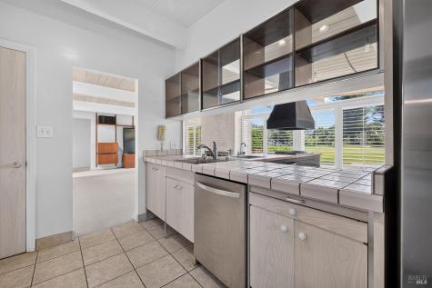 495 Country Club Drive Santa Rosa CA 95401