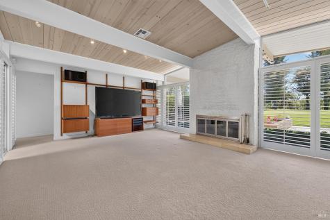 495 Country Club Drive Santa Rosa CA 95401