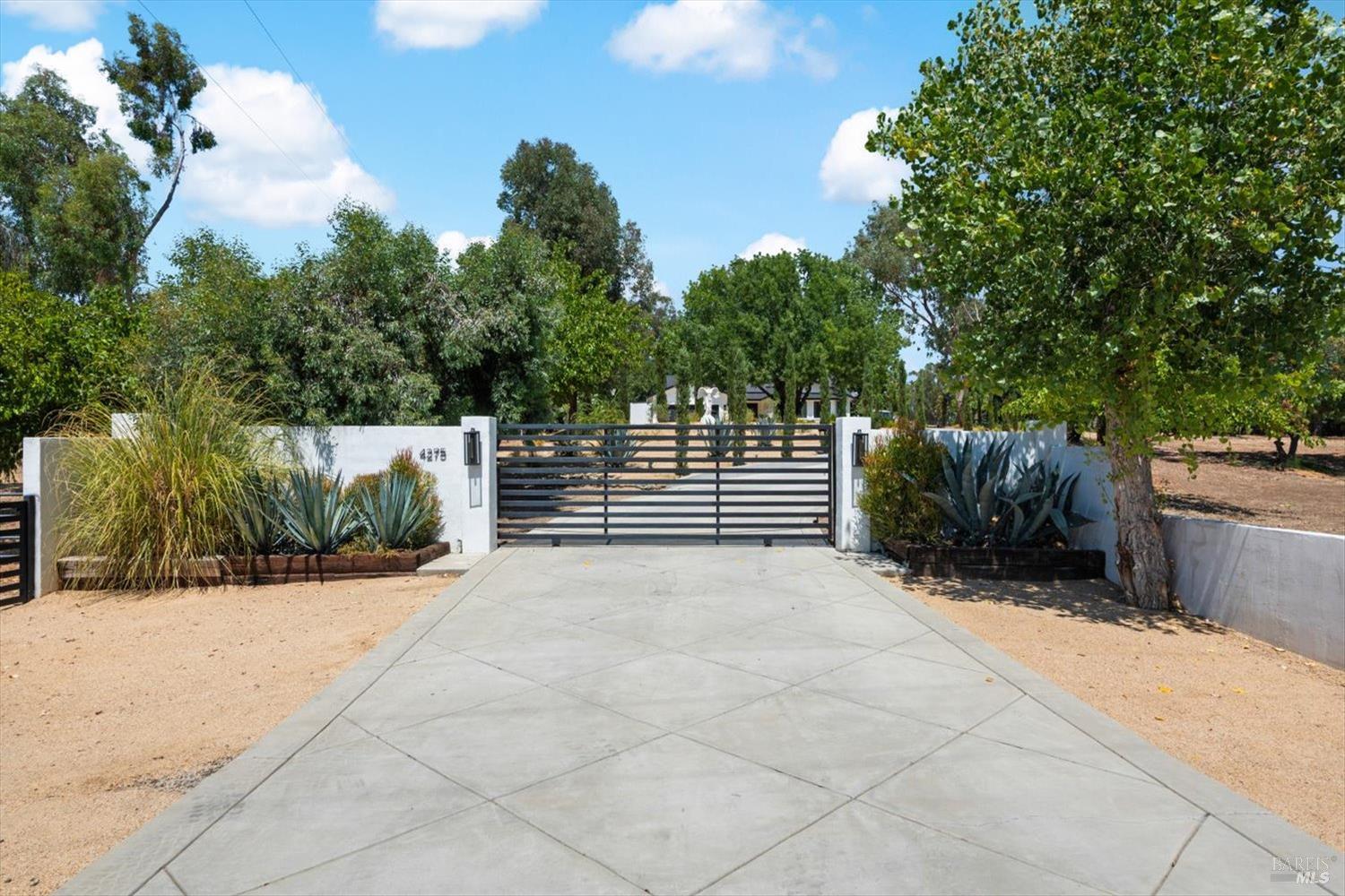 4275 Peaceful Glen Road Vacaville CA 95688
