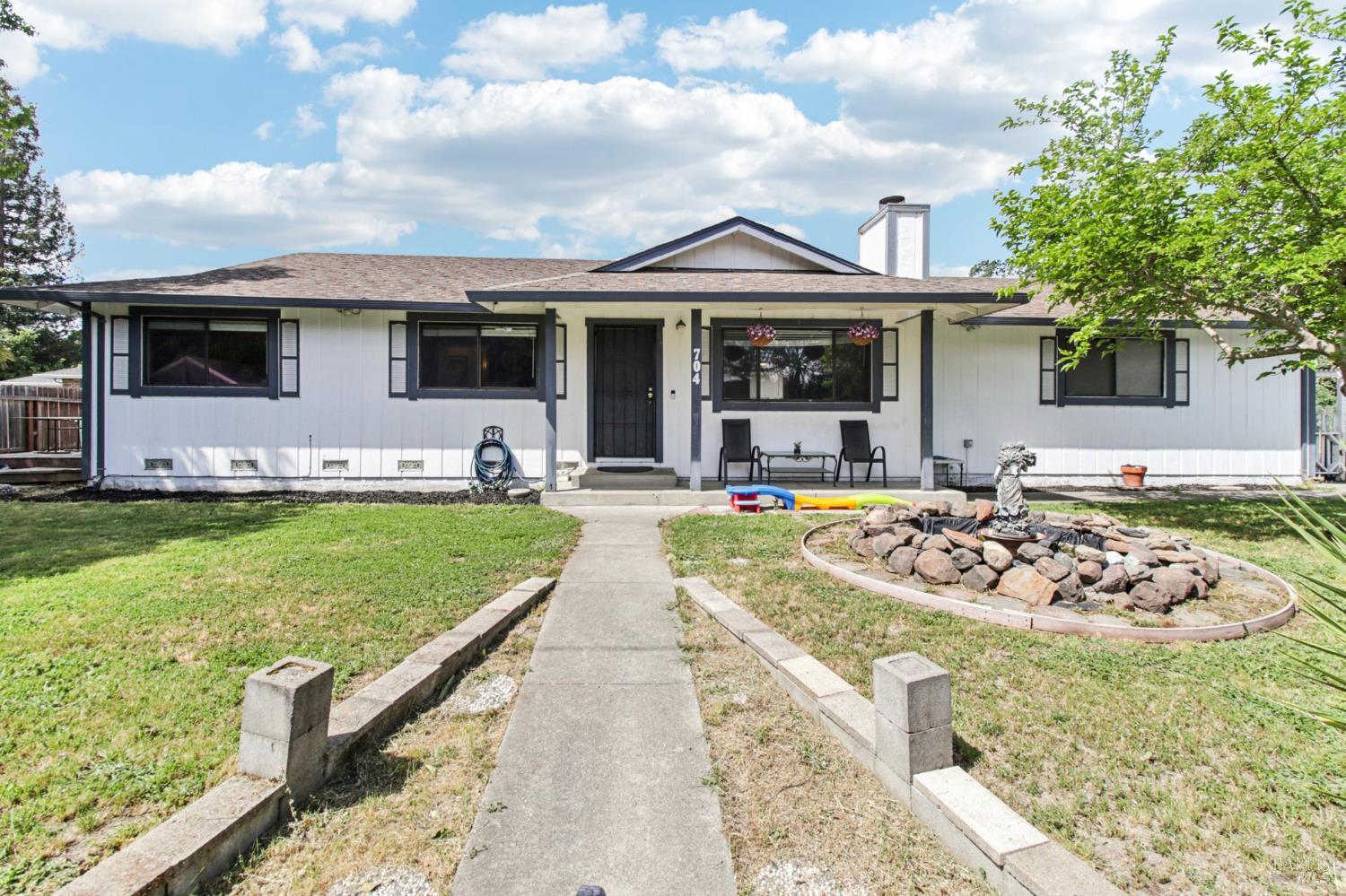 704 Daybrook Drive Windsor CA 95492