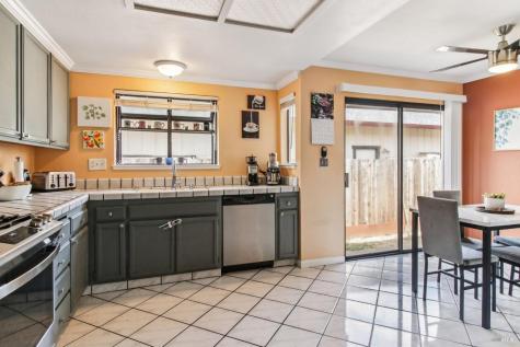 704 Daybrook Drive Windsor CA 95492