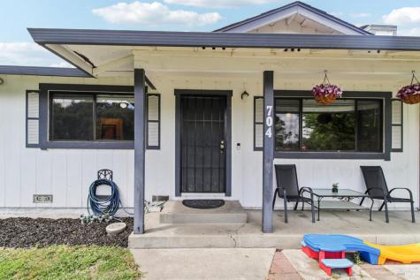 704 Daybrook Drive Windsor CA 95492