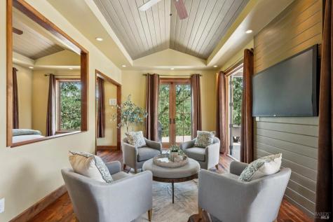11000 Loch Haven Drive Santa Rosa CA 95404