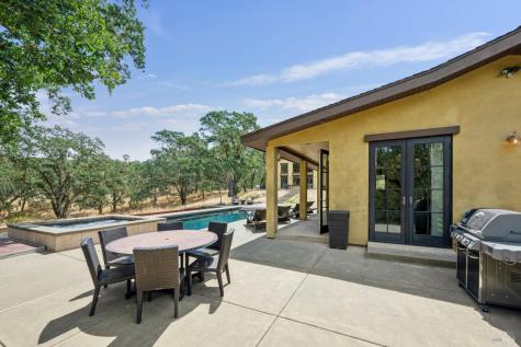 11000 Loch Haven Drive Santa Rosa CA 95404