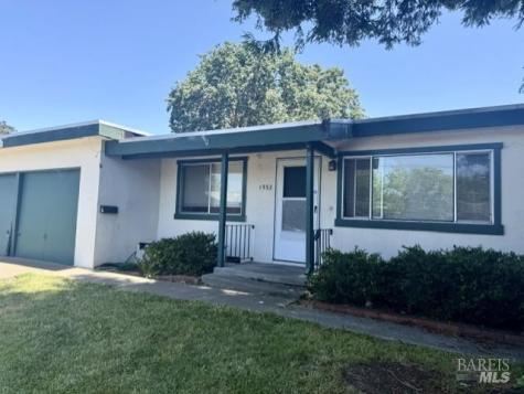1532 Joan Drive Petaluma CA 94954