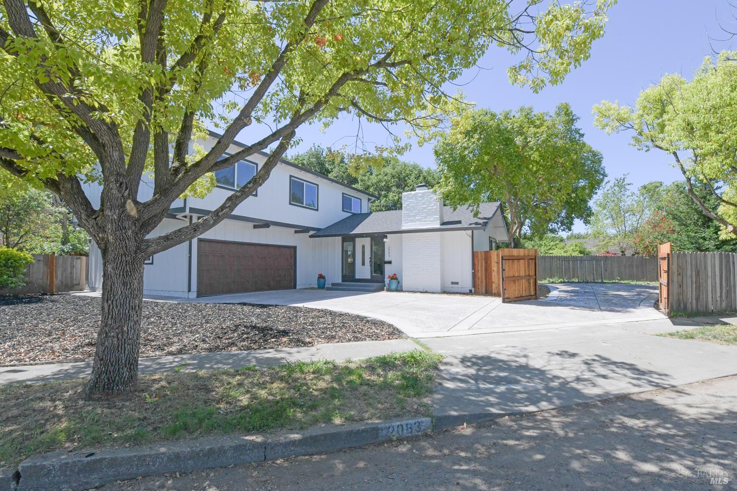 2083 Lernhart Street Napa CA 94559