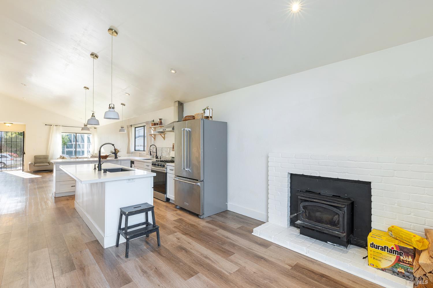 690 Claudius Way Windsor CA 95492