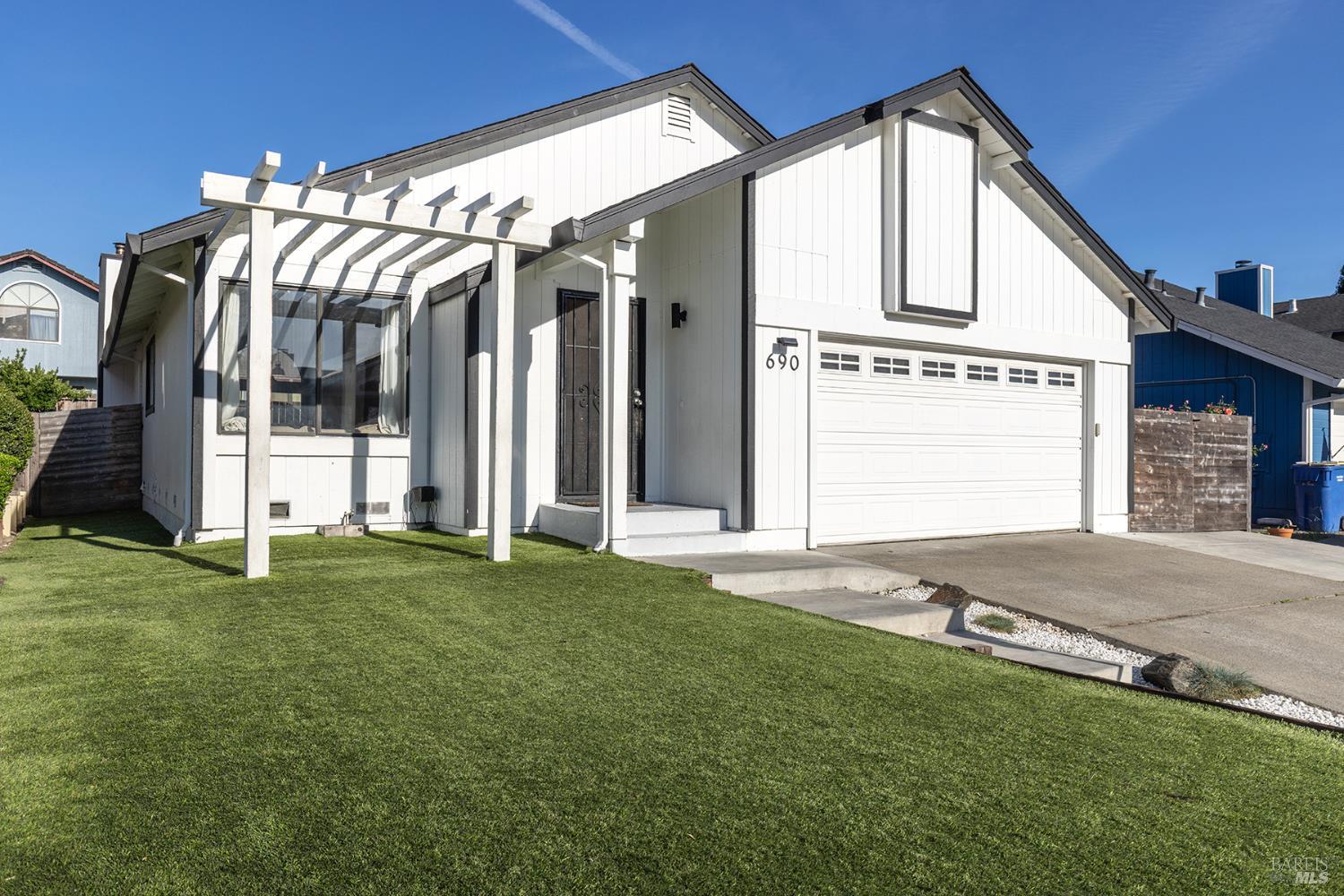 690 Claudius Way Windsor CA 95492