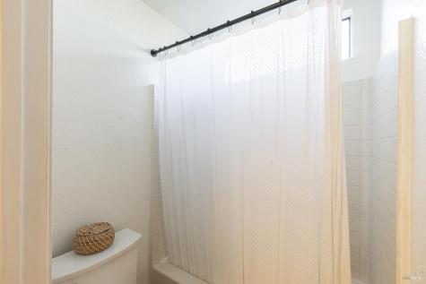 690 Claudius Way Windsor CA 95492