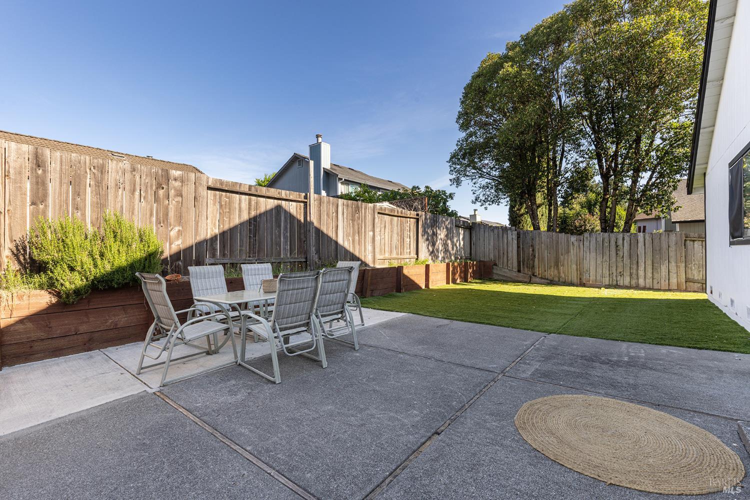 690 Claudius Way Windsor CA 95492