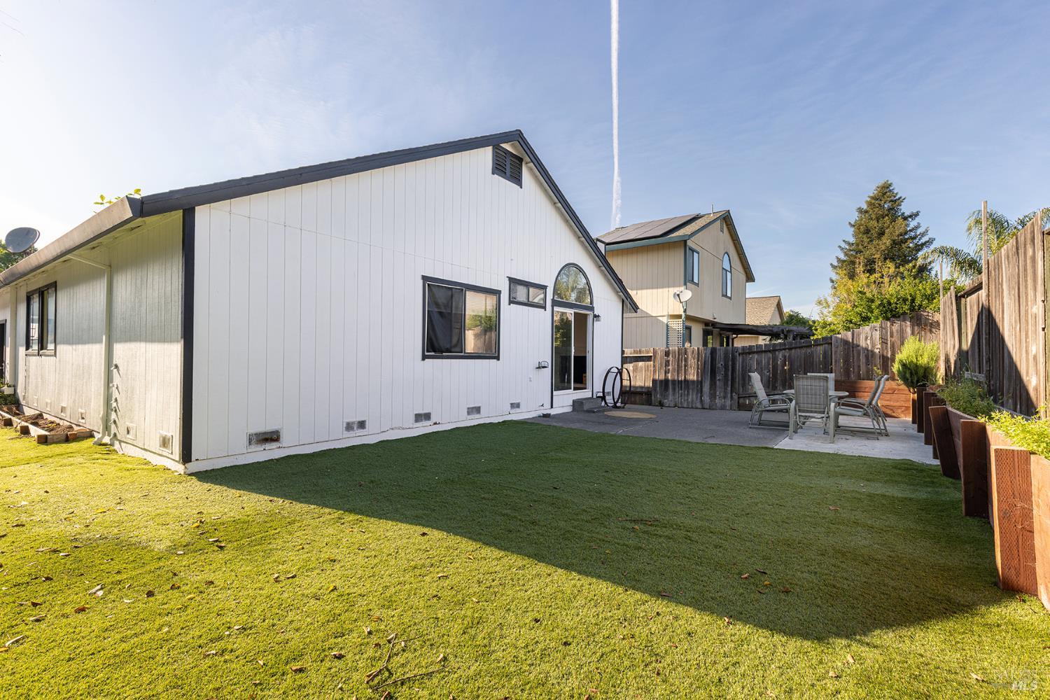 690 Claudius Way Windsor CA 95492