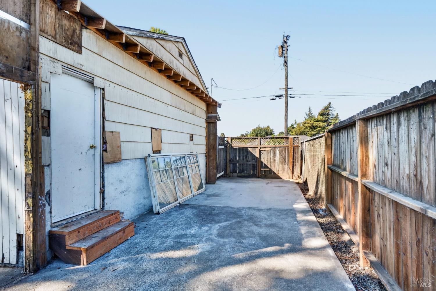 1268 Poplar Street Santa Rosa CA 95407