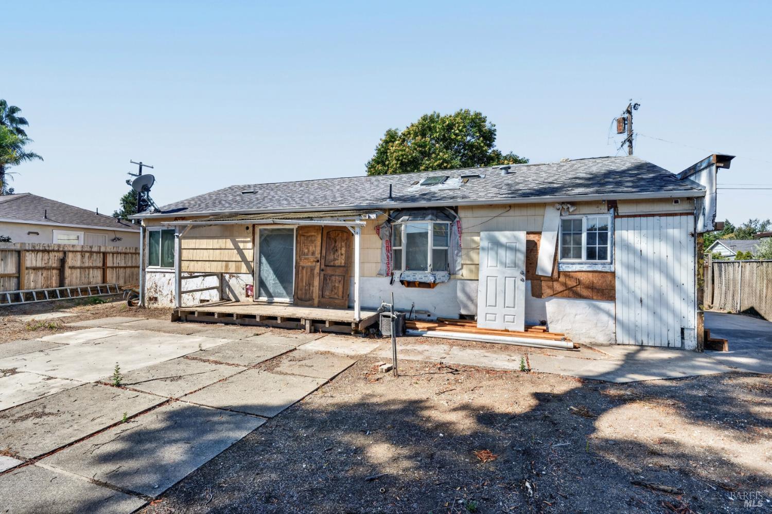 1268 Poplar Street Santa Rosa CA 95407