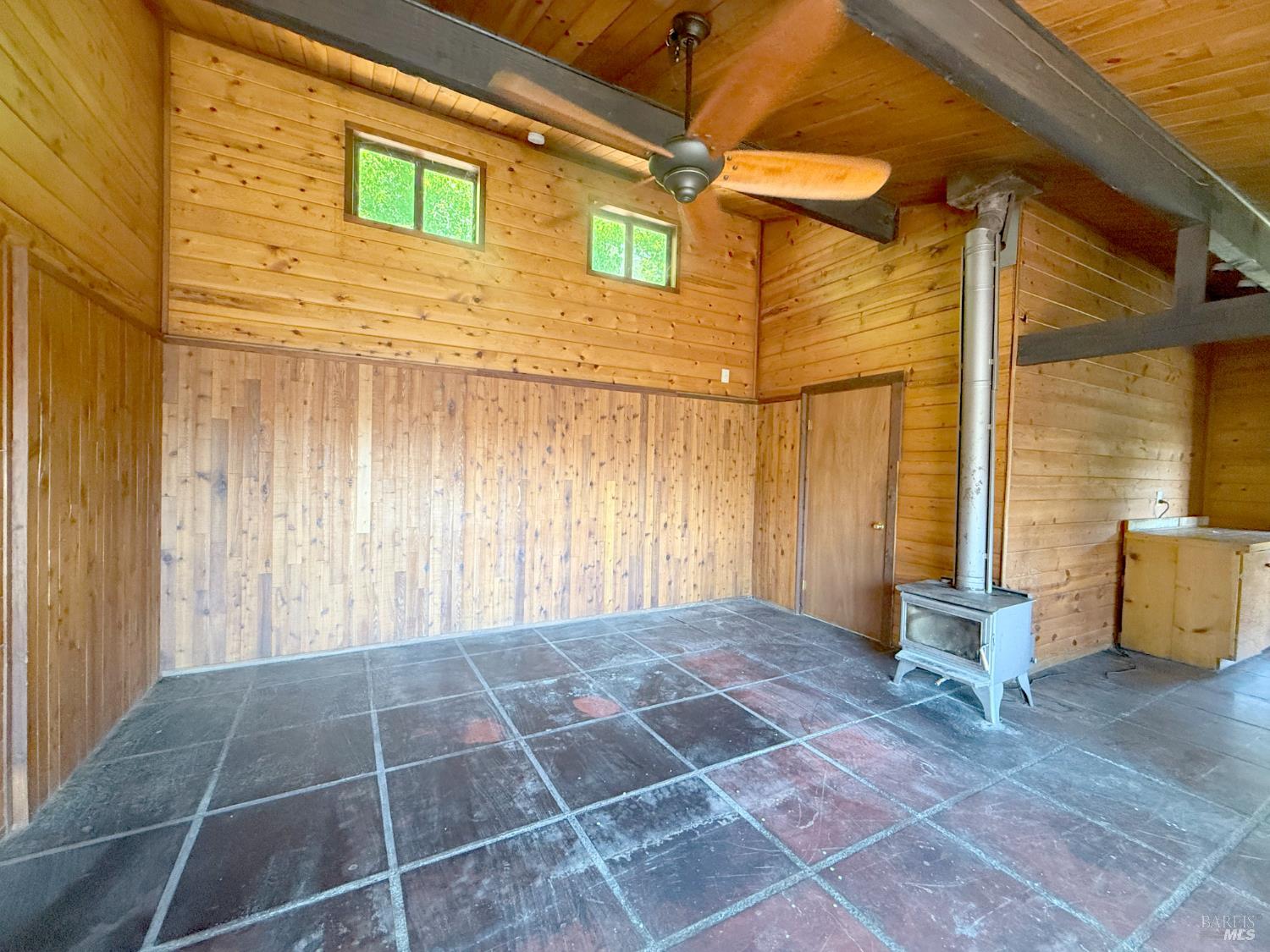 8900 Surprise Valley Road Comptche CA 95427