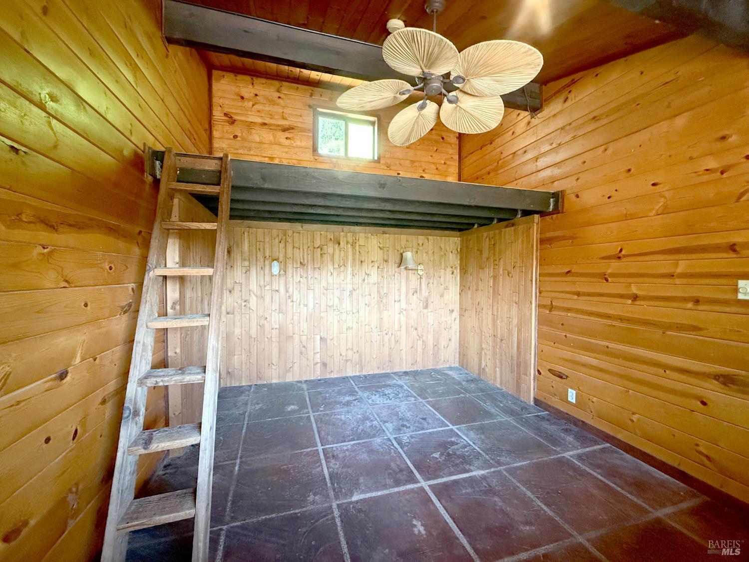 8900 Surprise Valley Road Comptche CA 95427