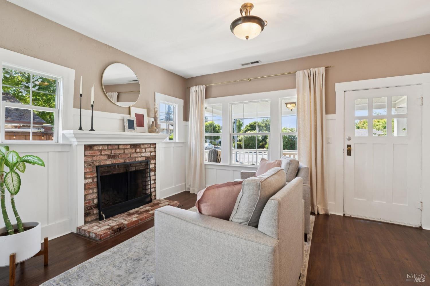 1800 Walnut Creek Drive Santa Rosa CA 95403