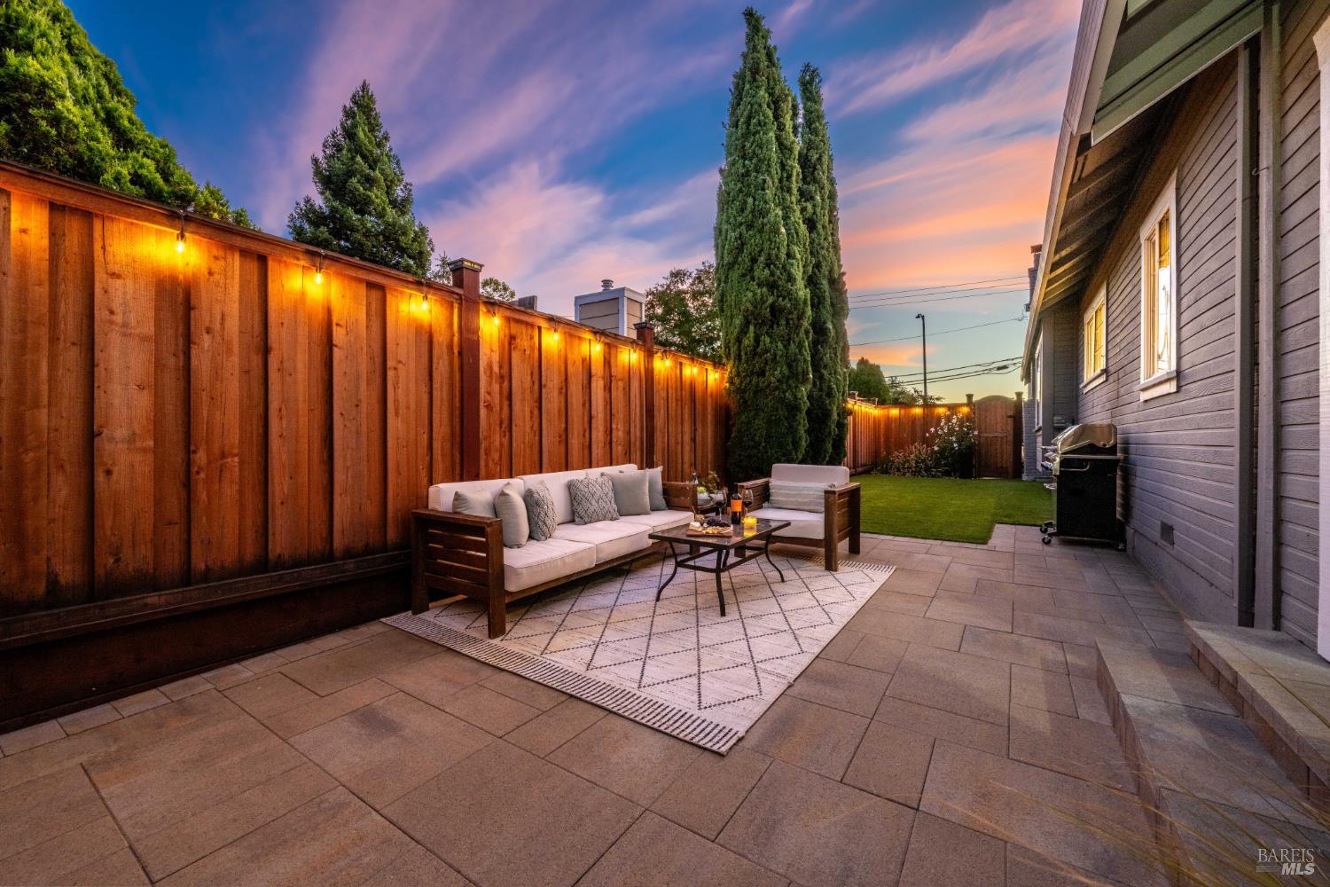 1800 Walnut Creek Drive Santa Rosa CA 95403