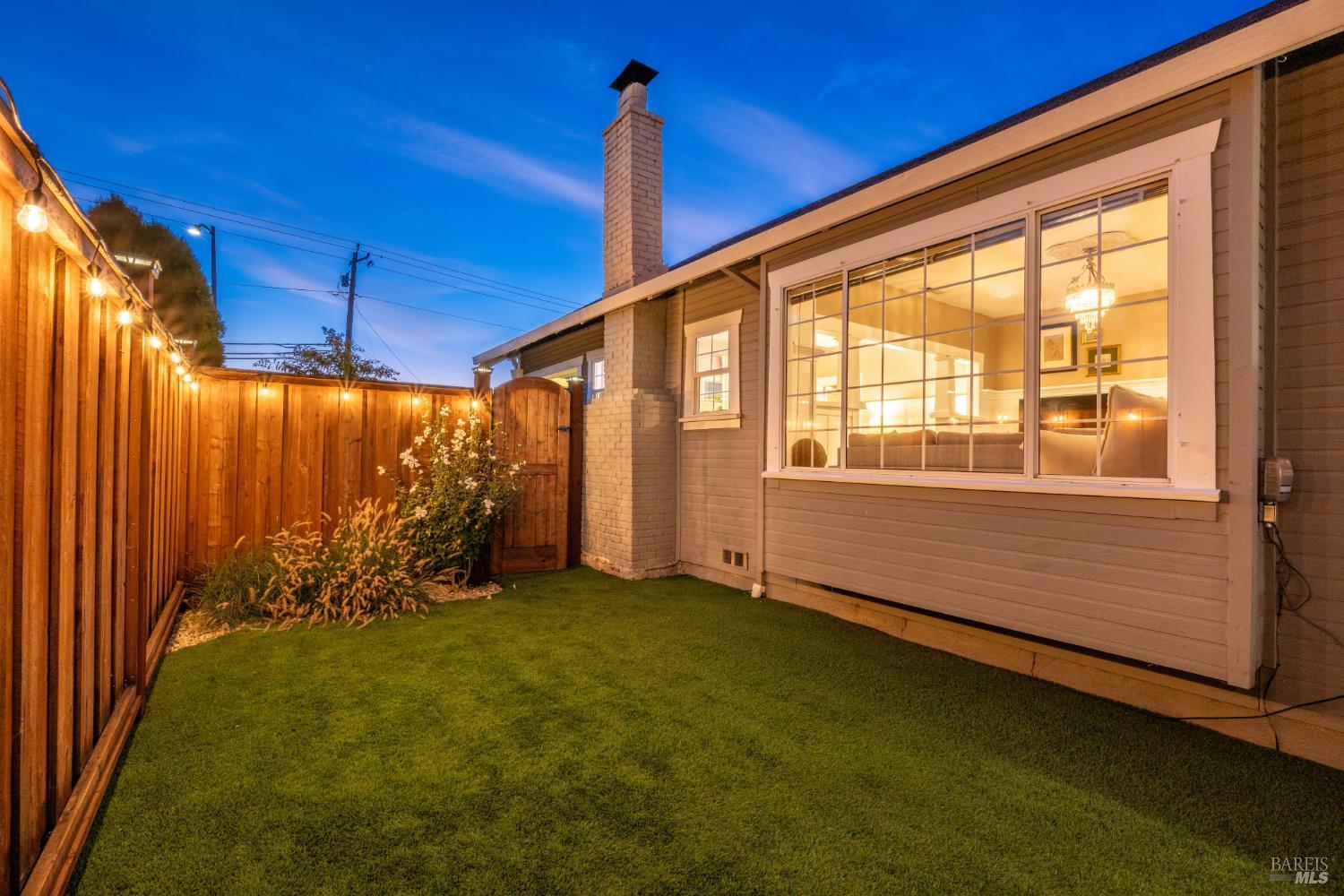 1800 Walnut Creek Drive Santa Rosa CA 95403