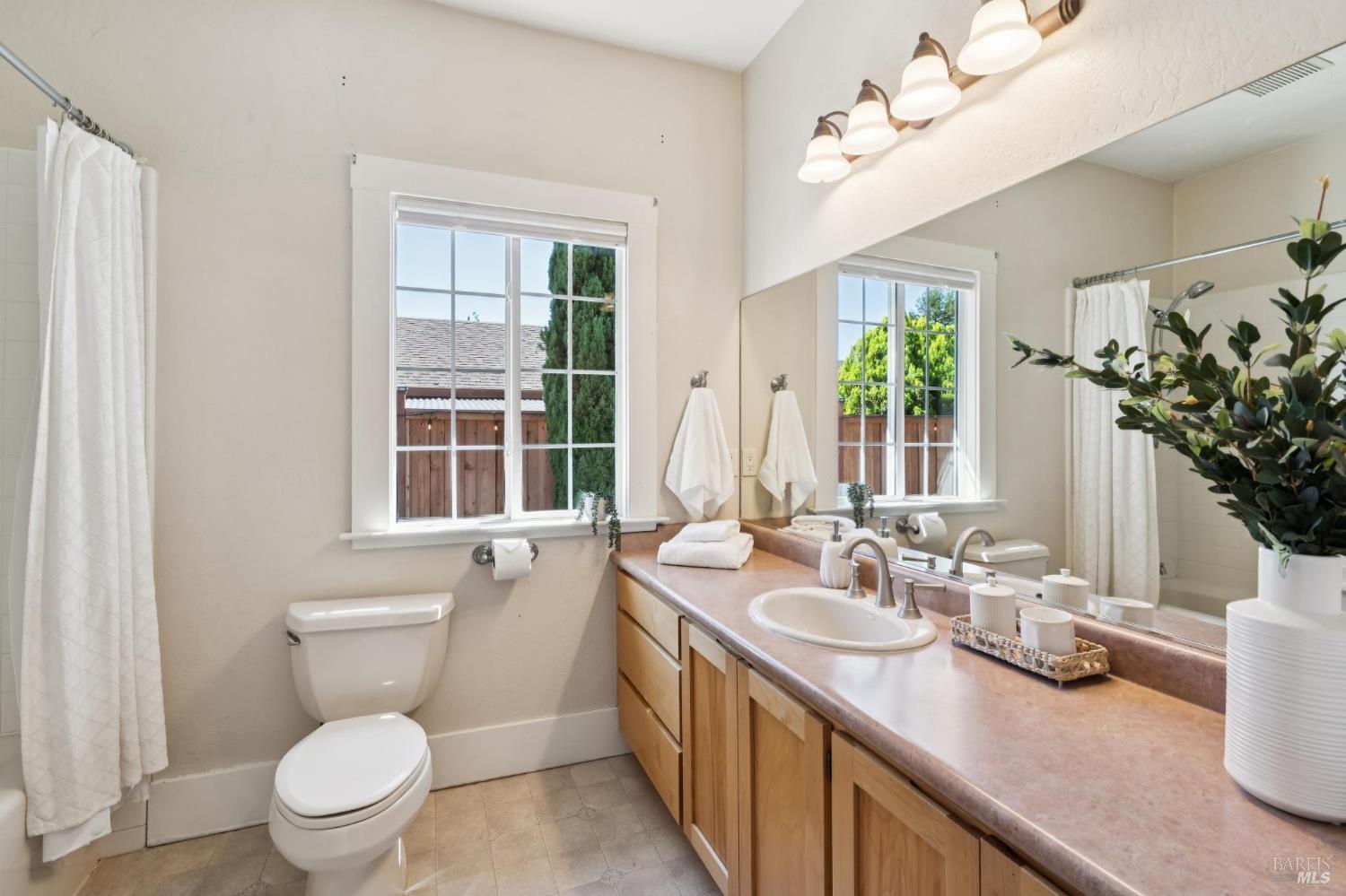 1800 Walnut Creek Drive Santa Rosa CA 95403