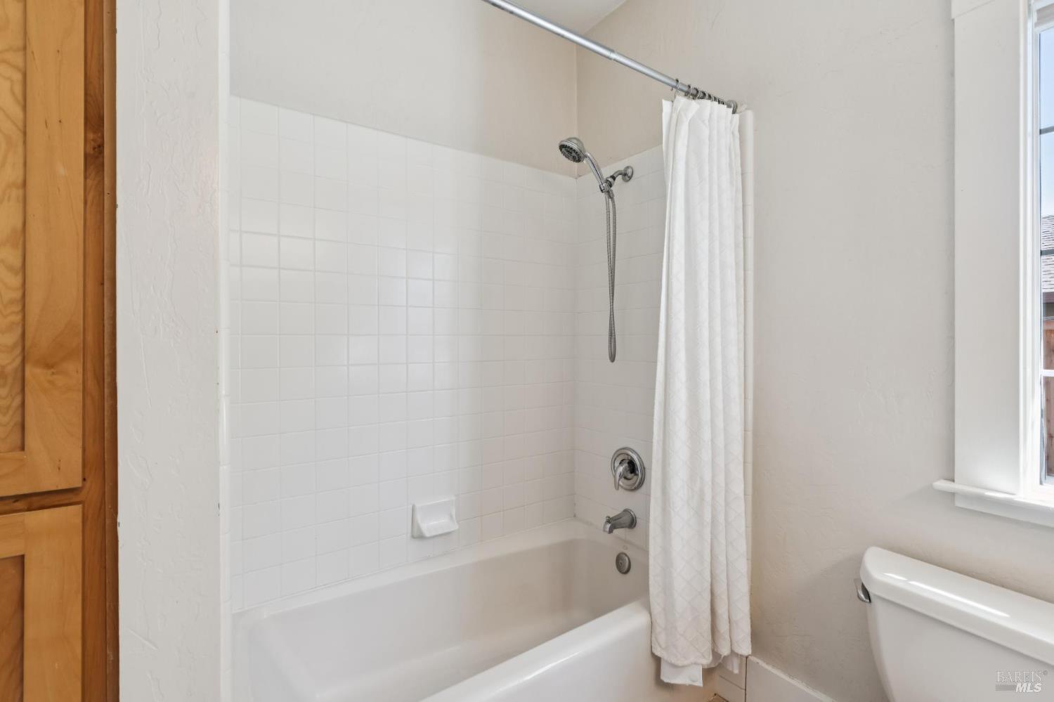1800 Walnut Creek Drive Santa Rosa CA 95403