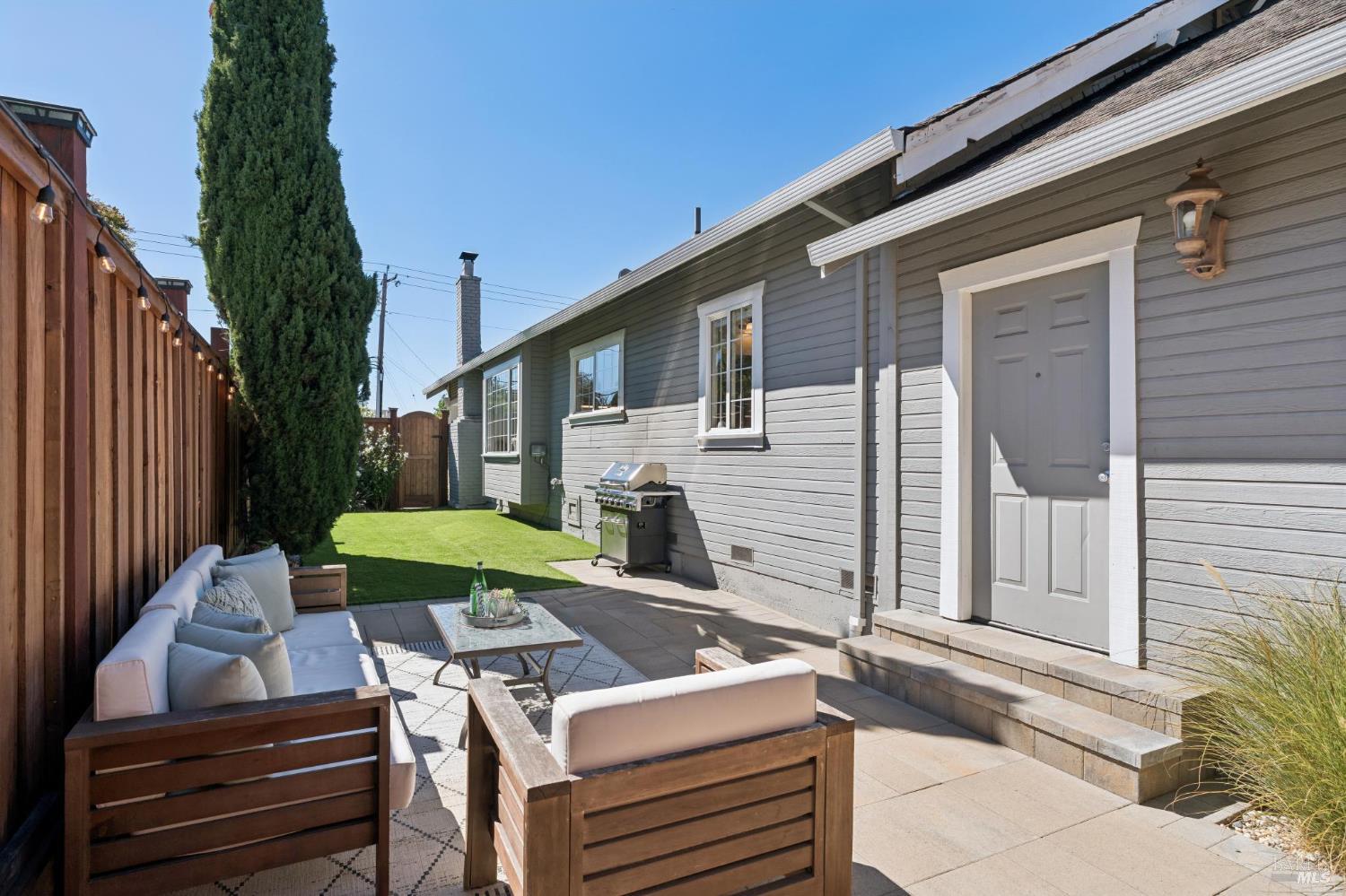1800 Walnut Creek Drive Santa Rosa CA 95403