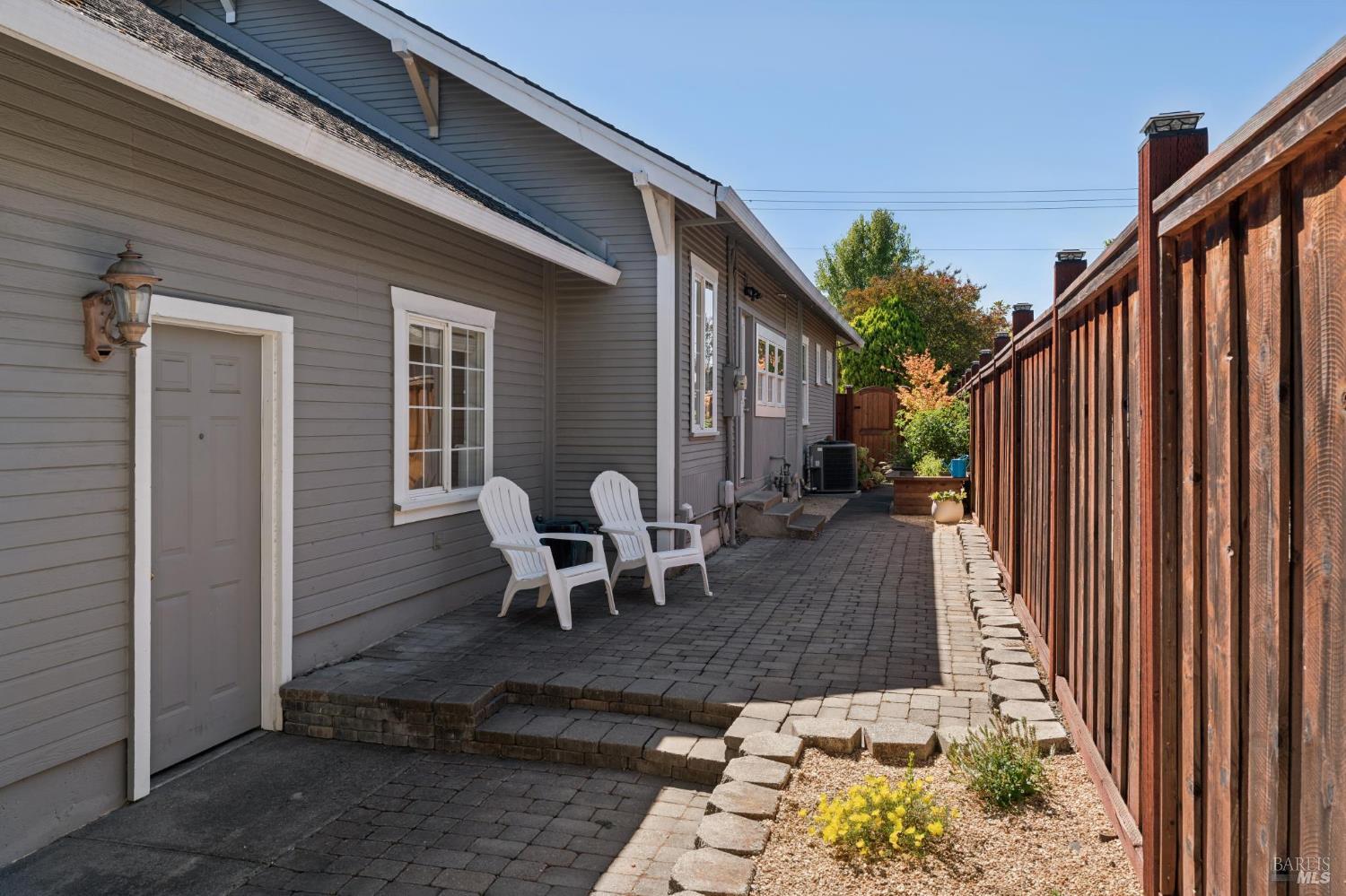 1800 Walnut Creek Drive Santa Rosa CA 95403