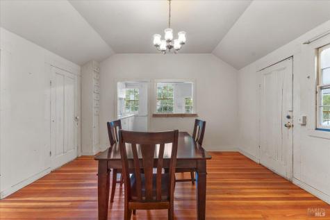199 W Matheson Street Healdsburg CA 95448