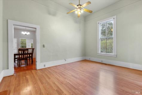 199 W Matheson Street Healdsburg CA 95448