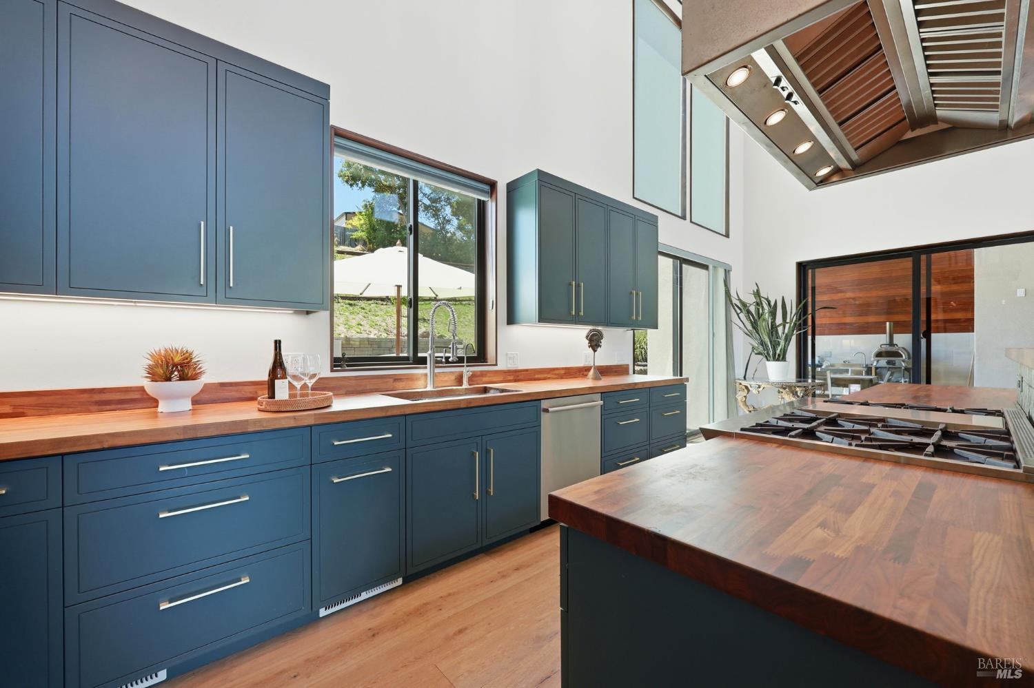 5363 Wilshire Drive Santa Rosa CA 95404