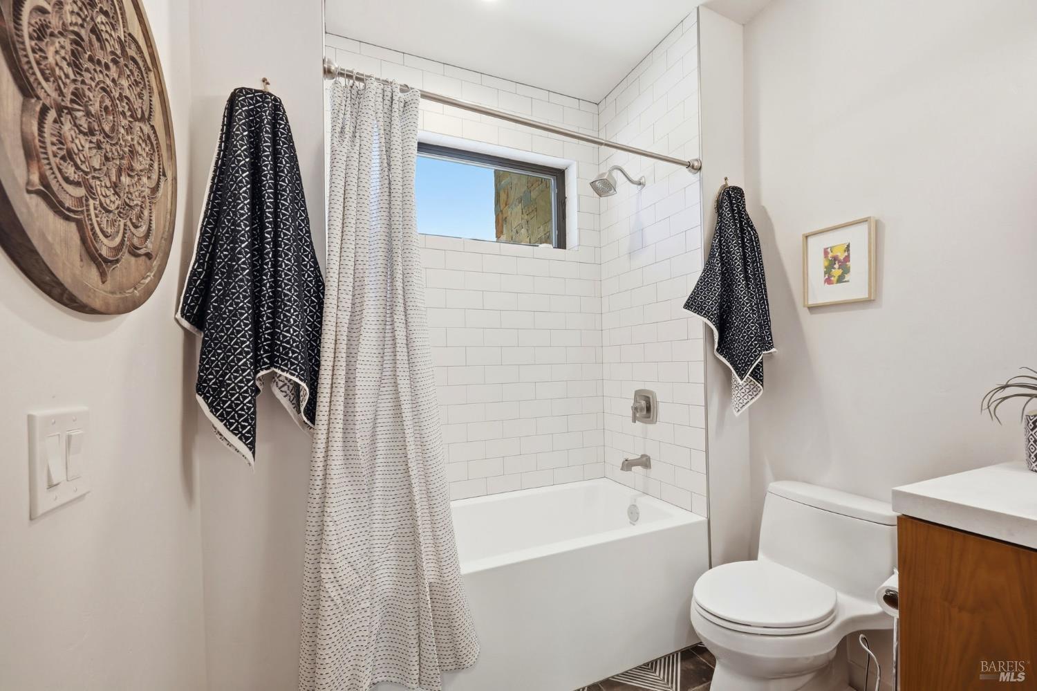 5363 Wilshire Drive Santa Rosa CA 95404