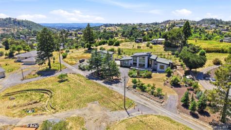 5363 Wilshire Drive Santa Rosa CA 95404