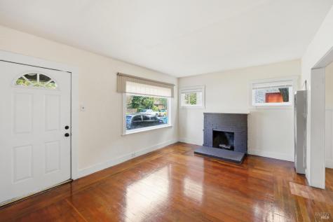 220 Carrillo Street Santa Rosa CA 95401
