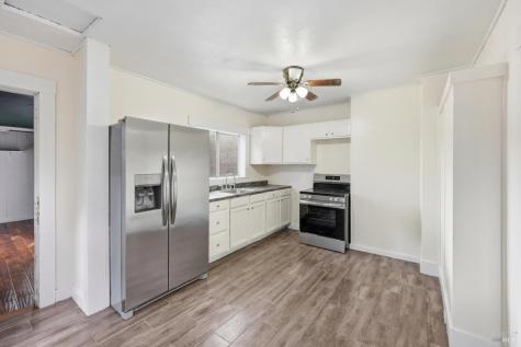 220 Carrillo Street Santa Rosa CA 95401
