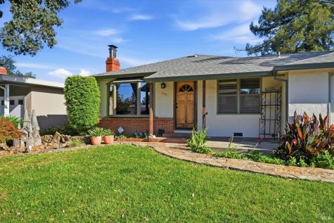 1923 Will Scarlet Lane Santa Rosa CA 95405