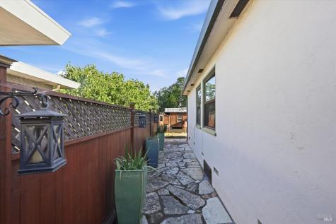 1923 Will Scarlet Lane Santa Rosa CA 95405