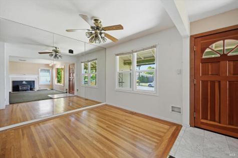 1923 Will Scarlet Lane Santa Rosa CA 95405