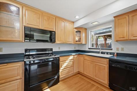 1923 Will Scarlet Lane Santa Rosa CA 95405