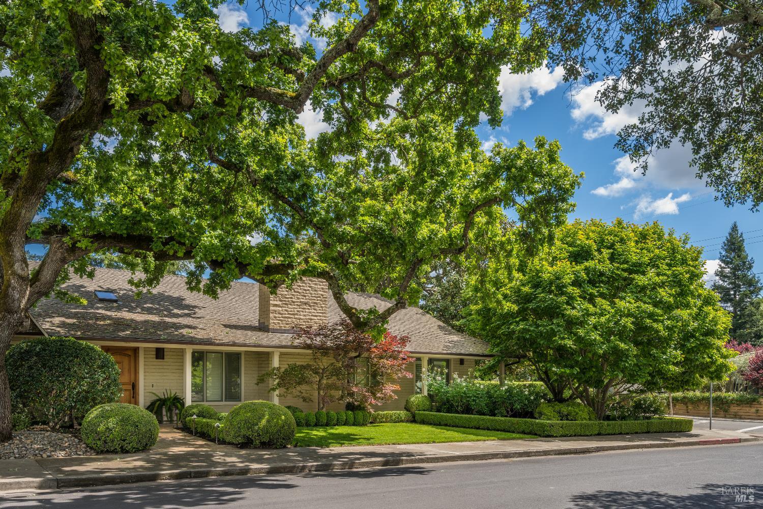 590 4th Street E Sonoma CA 95476