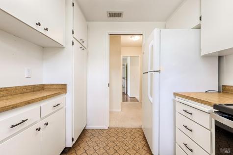 312 Oak Leaf Circle Santa Rosa CA 95409