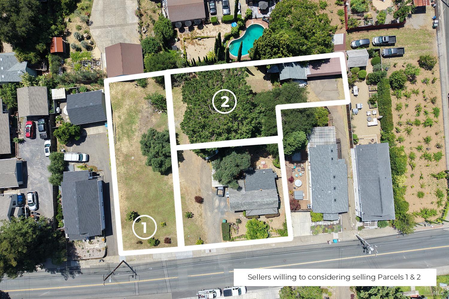 733 University Street Healdsburg CA 95448