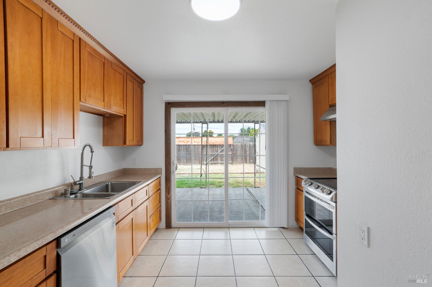 711 Warford Avenue Vallejo CA 94591