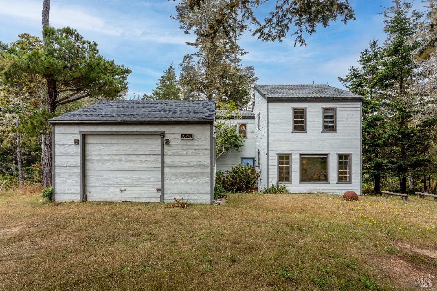 15741 Forest View Road Manchester CA 95459