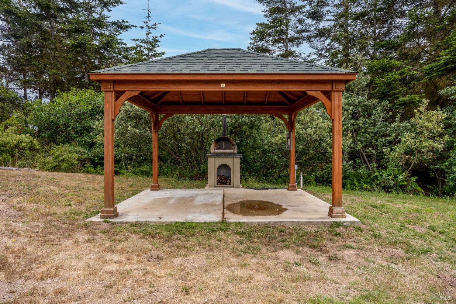 15741 Forest View Road Manchester CA 95459