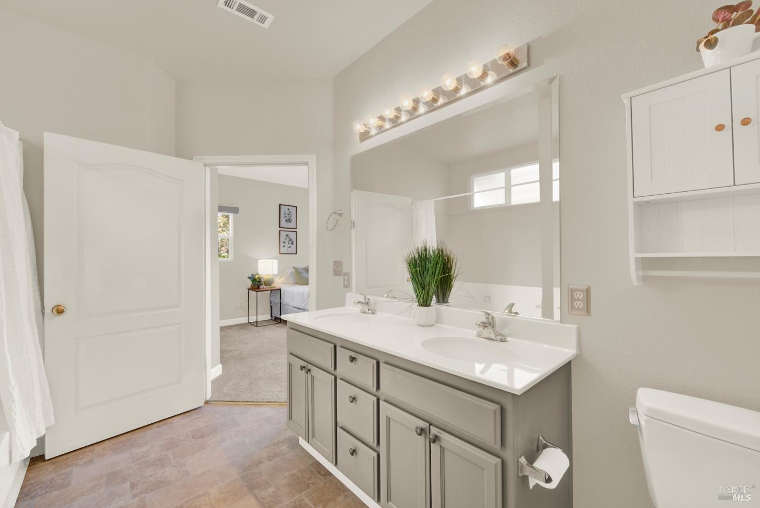307 Zion Court Vacaville CA 95687