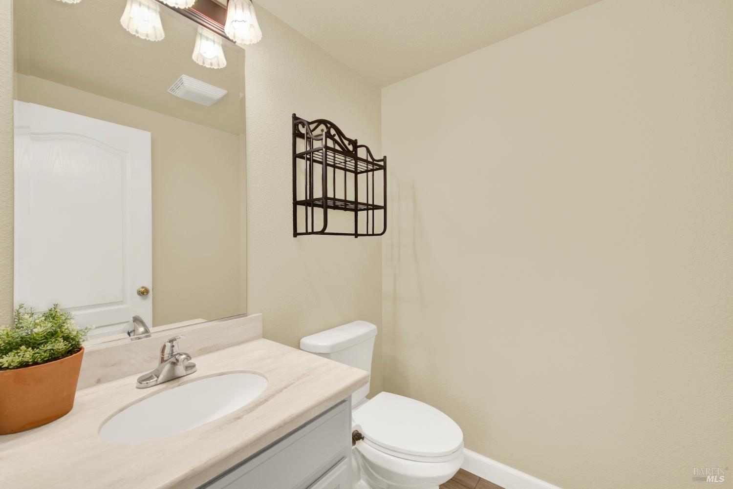 307 Zion Court Vacaville CA 95687