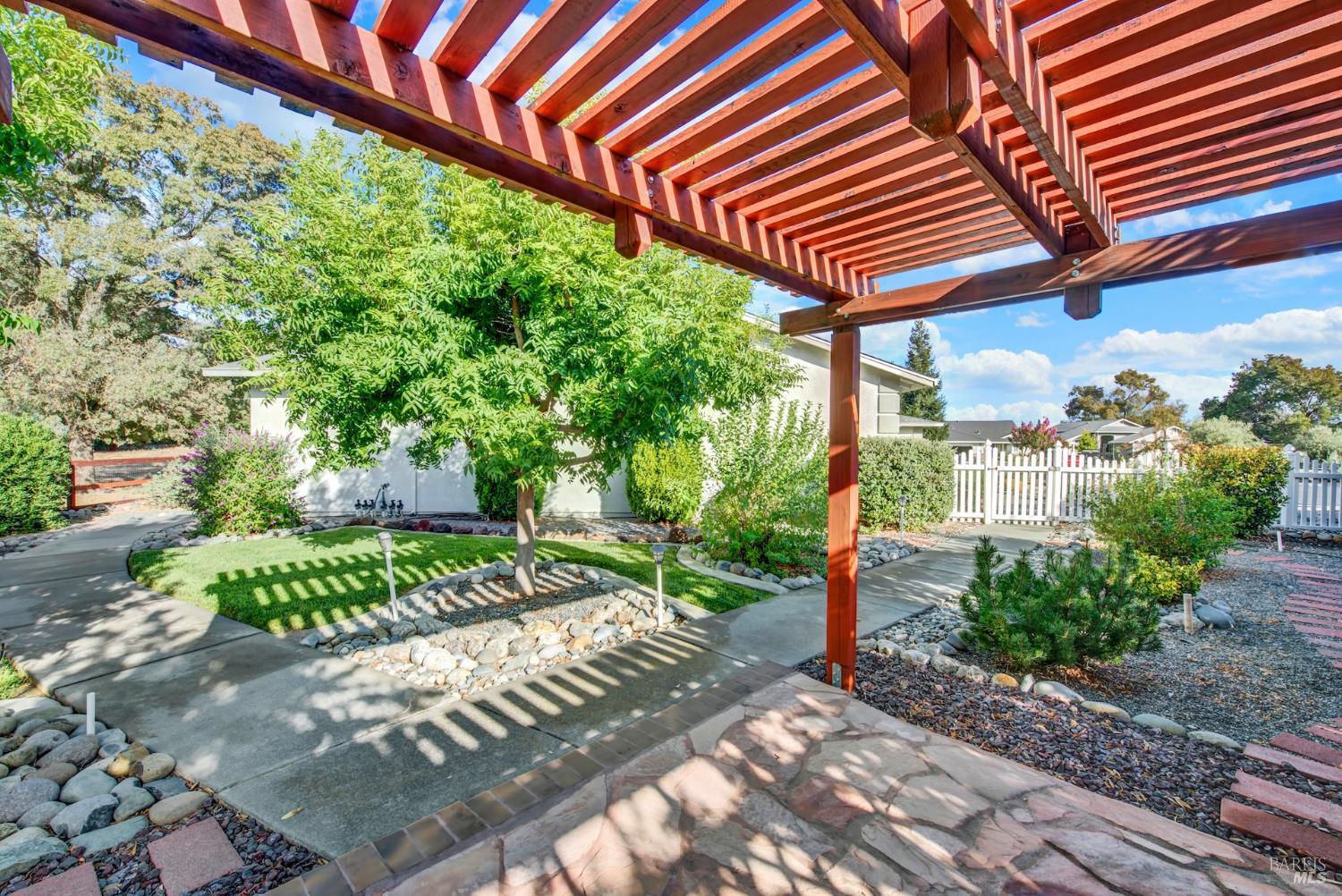 307 Zion Court Vacaville CA 95687