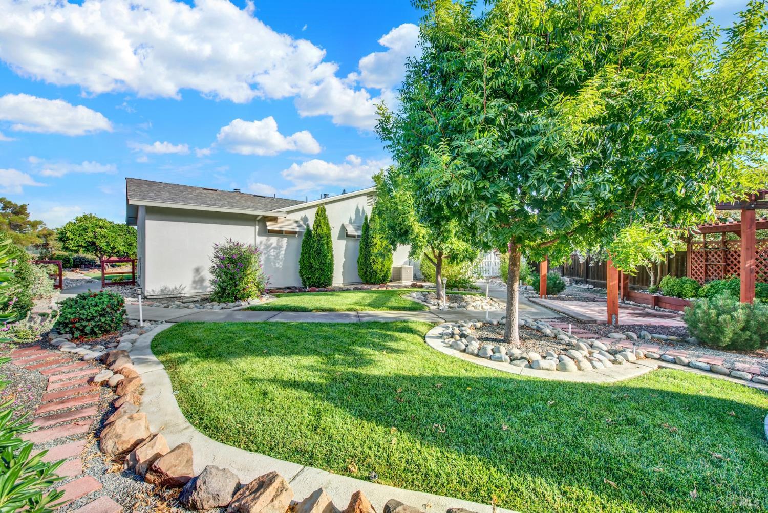 307 Zion Court Vacaville CA 95687