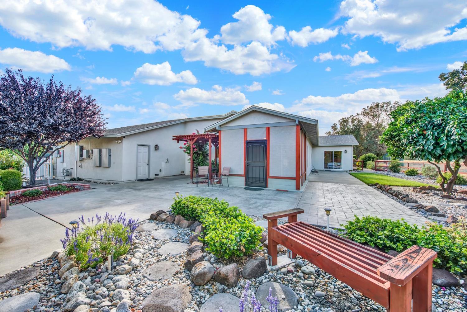 307 Zion Court Vacaville CA 95687