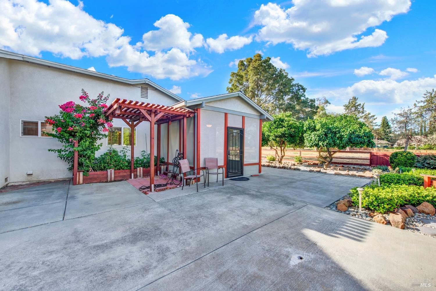 307 Zion Court Vacaville CA 95687