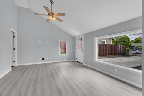 943 Frazier Avenue Santa Rosa CA 95404